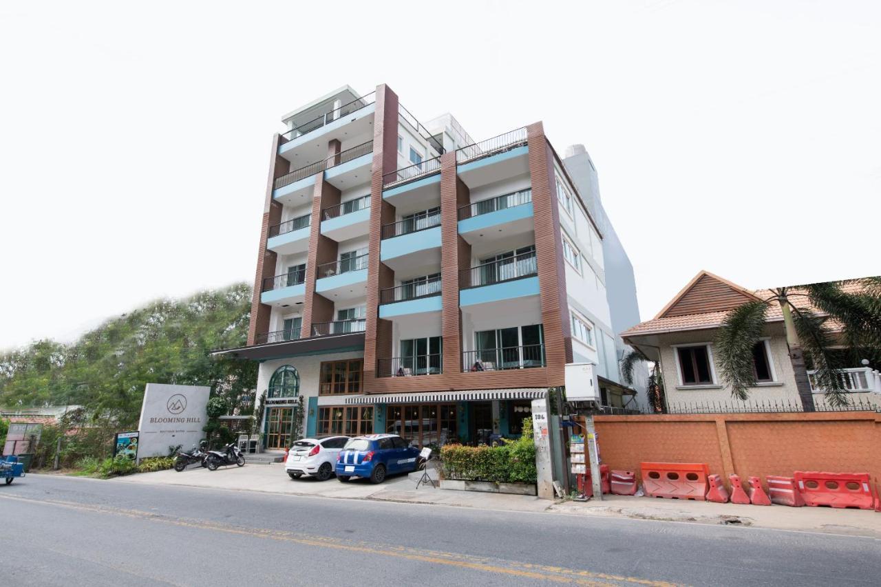 Blooming Hill Boutique Suites Pattaya Exterior photo